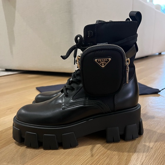 Prada 
Monolith leather and Re-Nylon boots with pouch - Picture 8 of 9